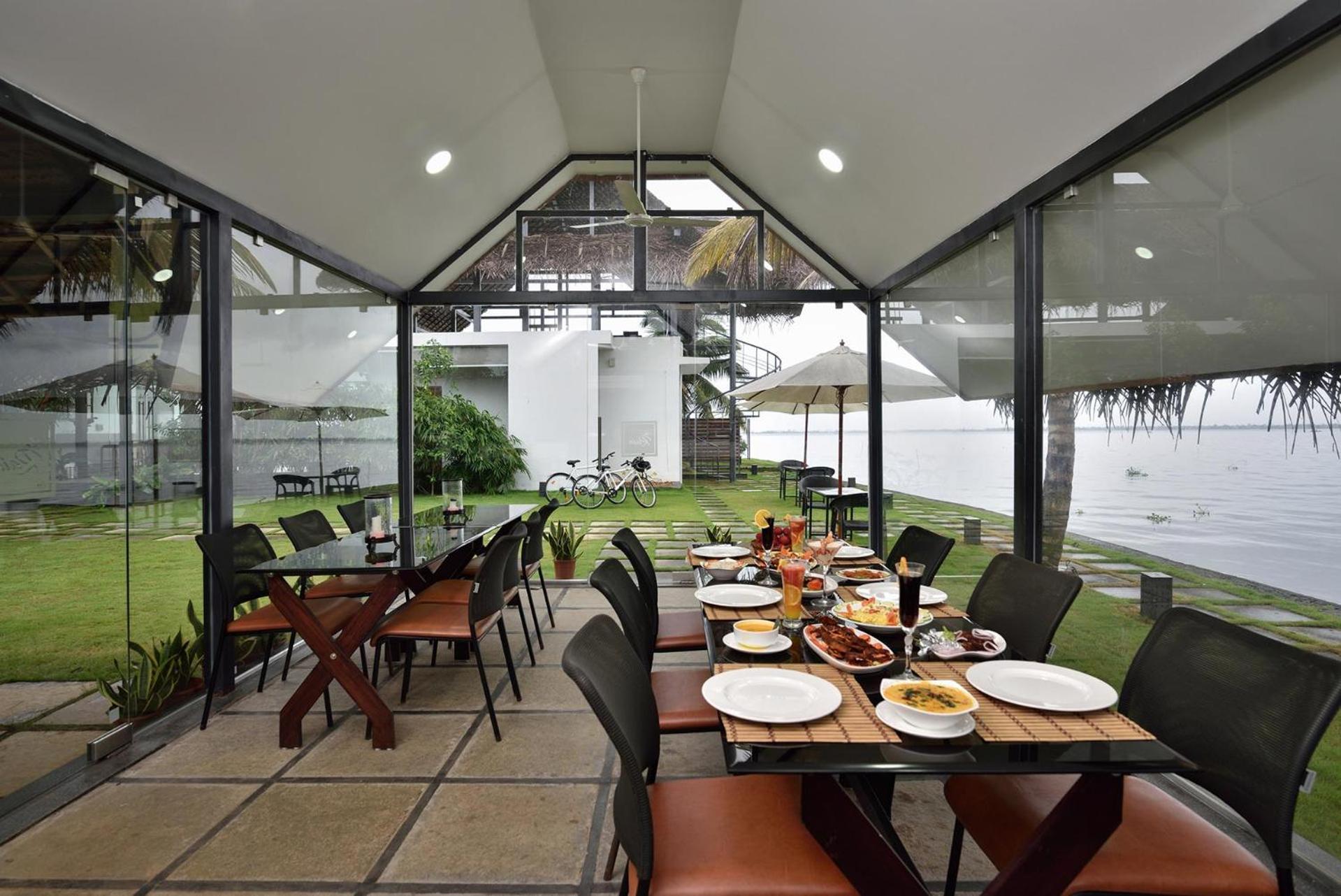Stayvista At The Rain - River Villa With Infinity Pool Alappuzha Exteriör bild